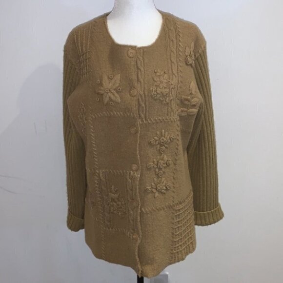 𝅺VINTAGE 100% wool long sleeves button down embroidered chunky knit cardigan M - Picture 3 of 15